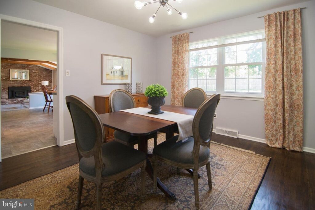 dining room after styling by rethink home interiors