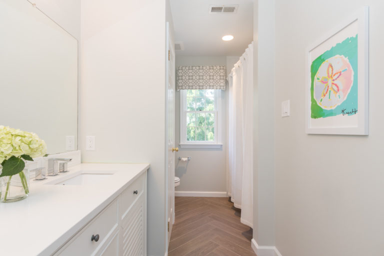 MeadowCreek bathroom choose bathroom tile for modern look on floors