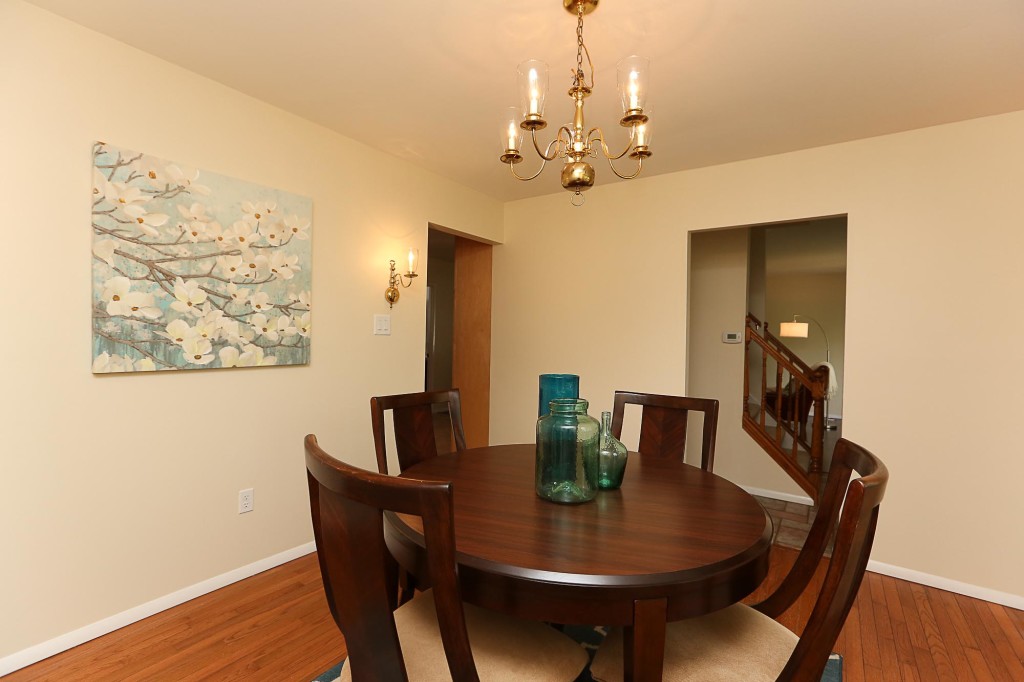 Dining room that has been staged to sell