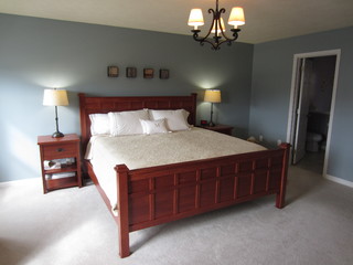 traditional bedroom staged to sell