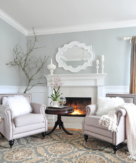 white mantle with large mirror, how to stage a mantle
